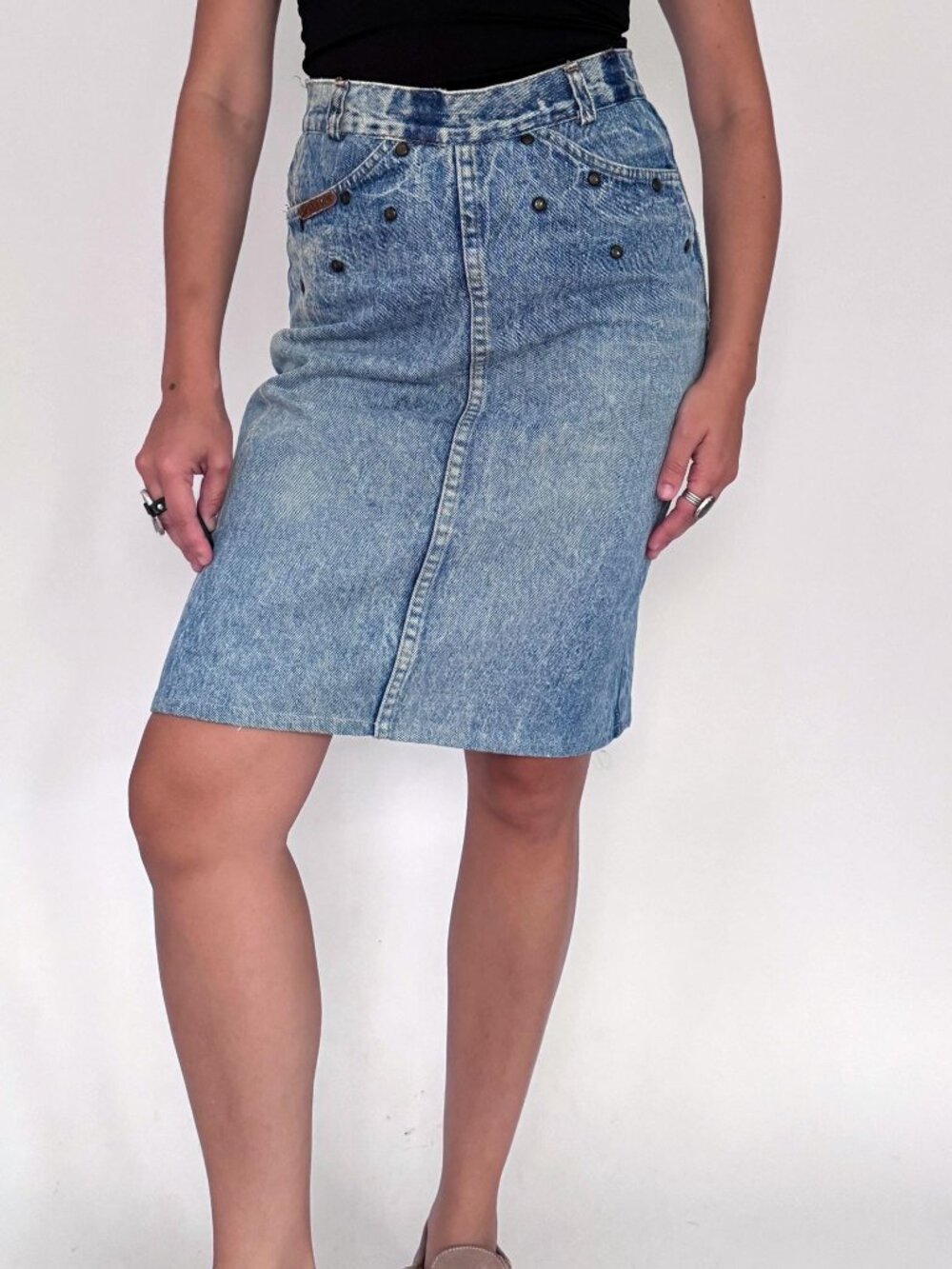 80s vintage blue denim acid wash studded fitted high rise midi pencil skirt